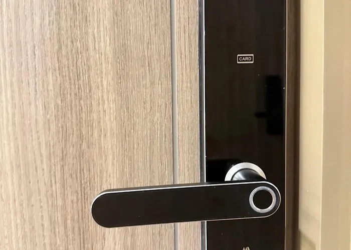 1 Bedroom Condo, Next To Bts Talat Phlu, 0 Meters, Near Iconsiam, Monthly Available דירה *